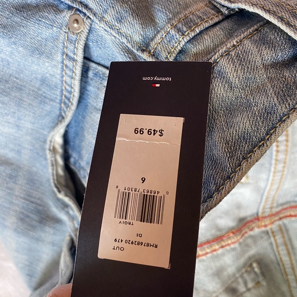 New Tommy Hilfiger shorts - Picture 4 of 5